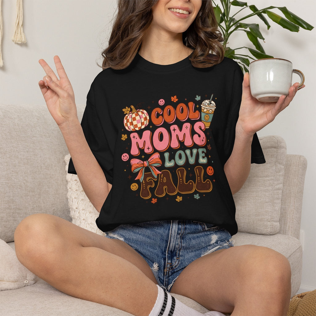 Cool Moms Love Fall Graphic Crewneck T-Shirt